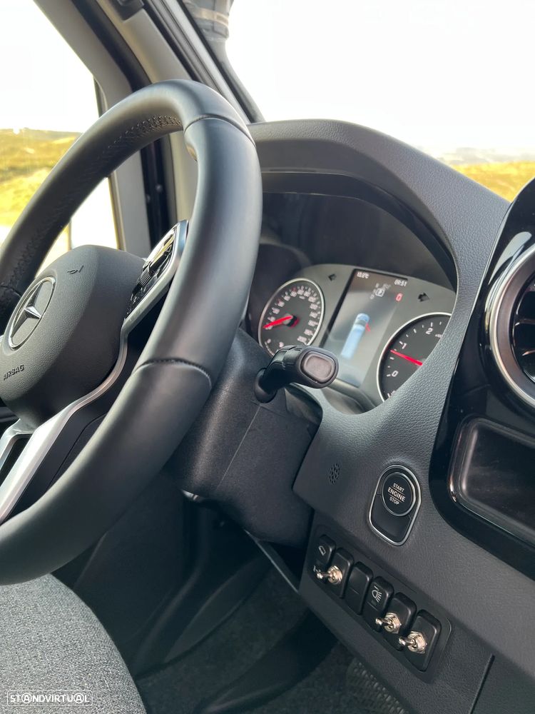 Mercedes-Benz Sprinter Hymer Grand Canyon - 17