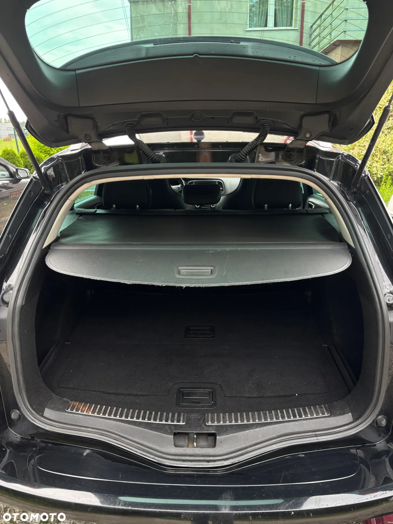 Renault Megane ENERGY dCi 165 EDC GT - 16