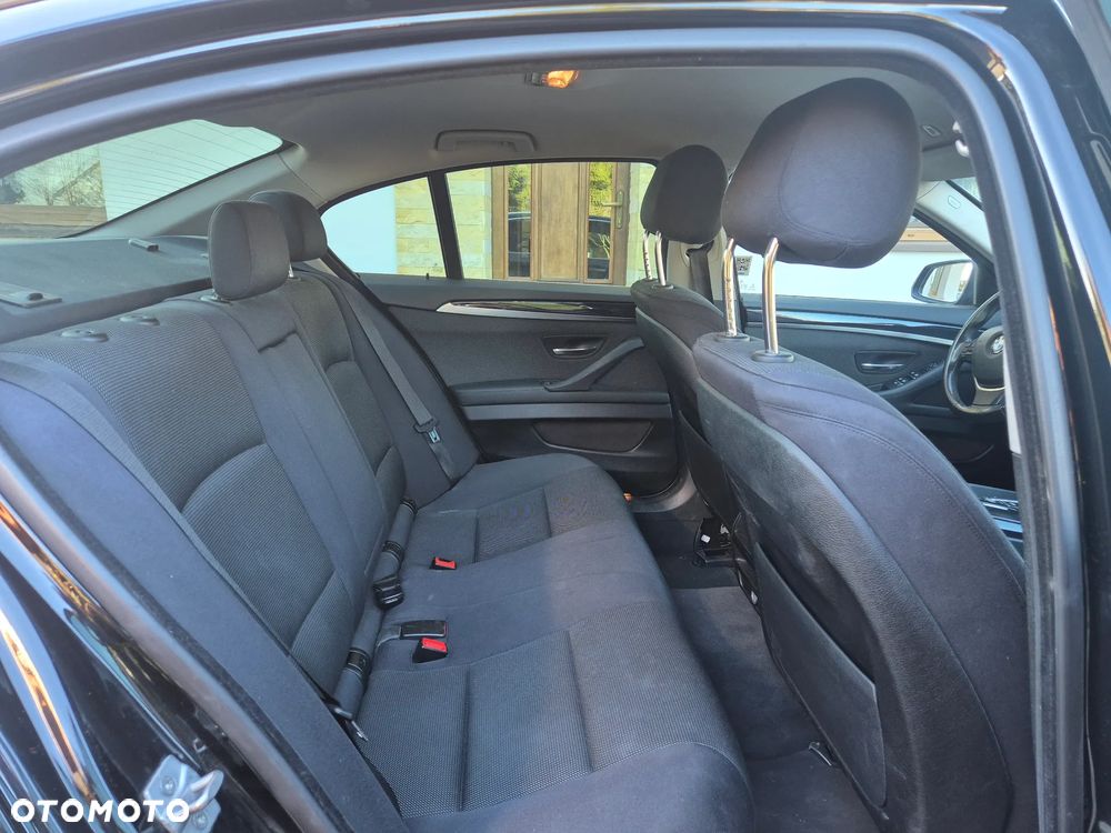 BMW Seria 5 518d - 18
