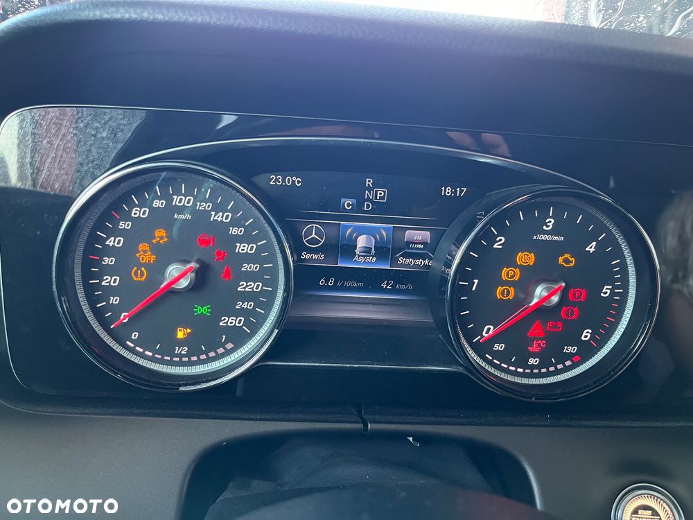 Mercedes-Benz Klasa E 220 d 9G-TRONIC - 11