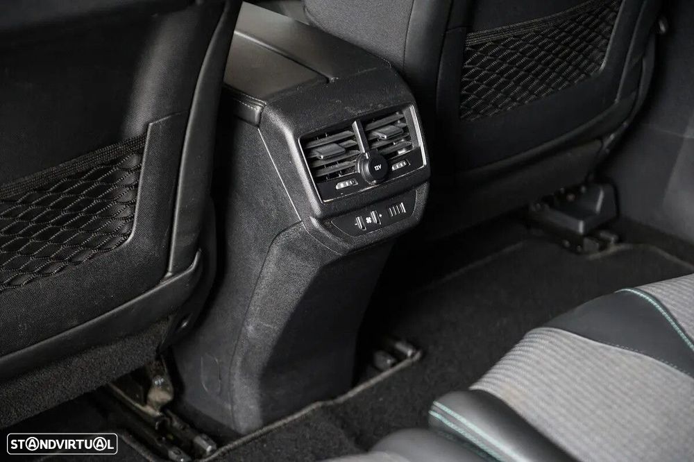 Peugeot 5008 1.5 BlueHDi Allure EAT8 - 29