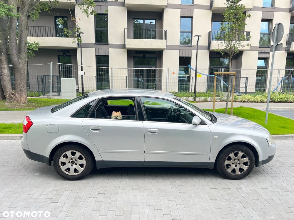 Audi A4 - 4