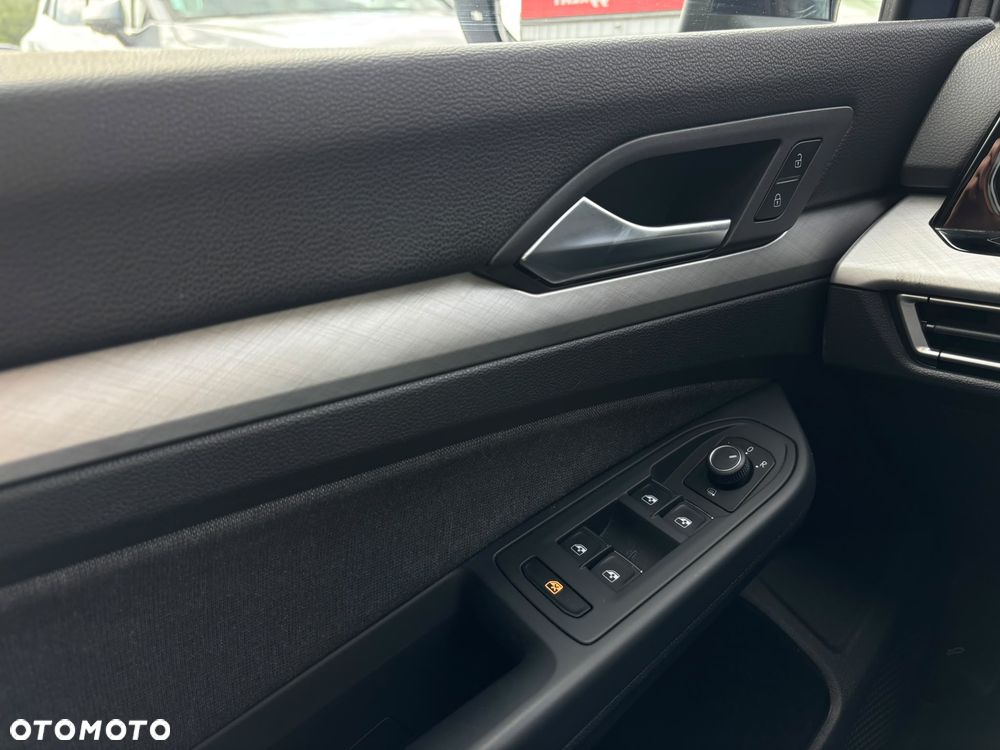 Volkswagen Golf 1.5 TSI EVO Life - 27