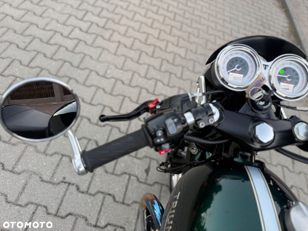 Triumph Thruxton - 27