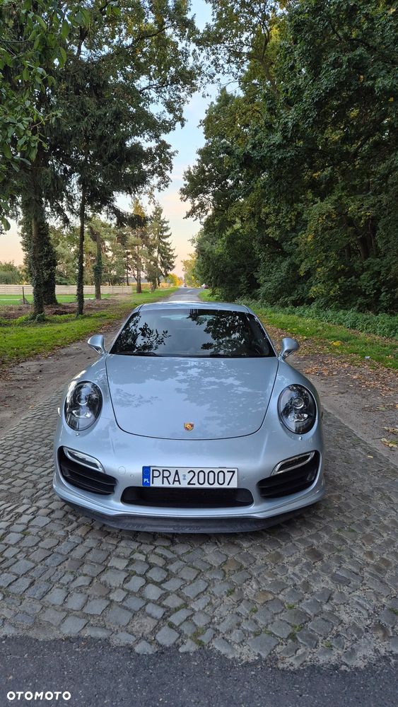 Porsche 911 Turbo - 8