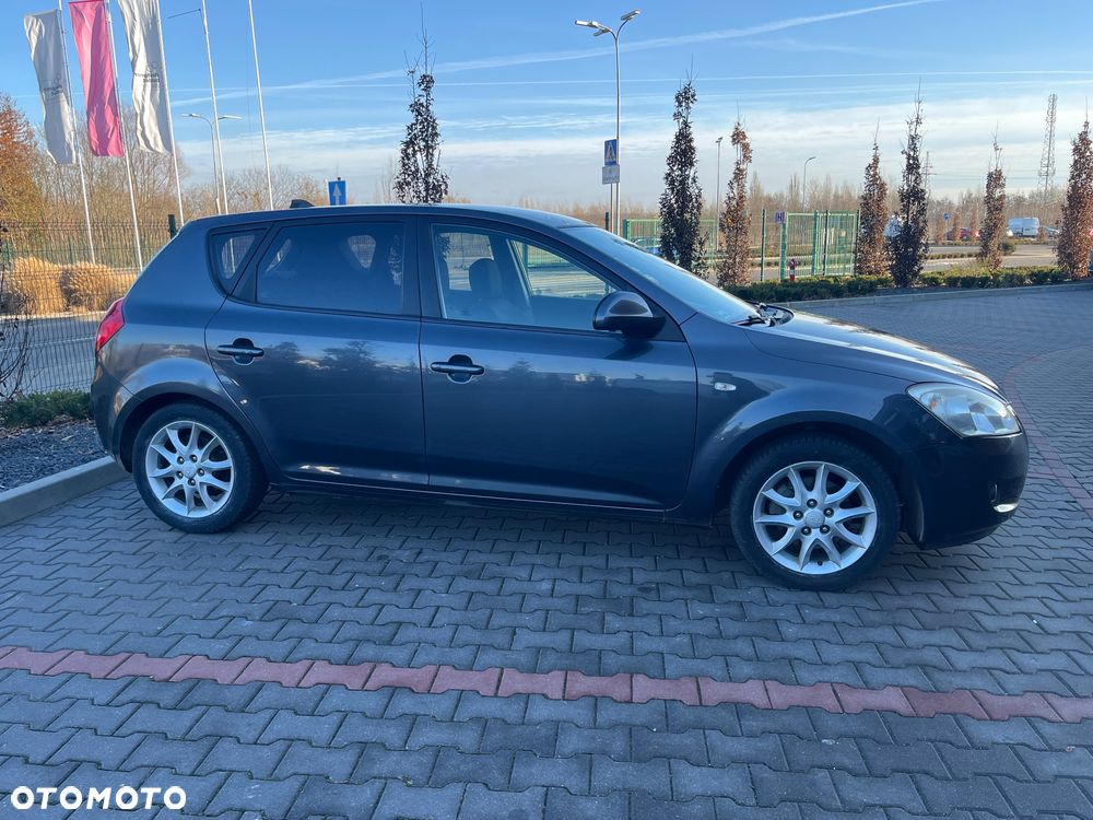 Kia Ceed 1.6 Comfort - 6
