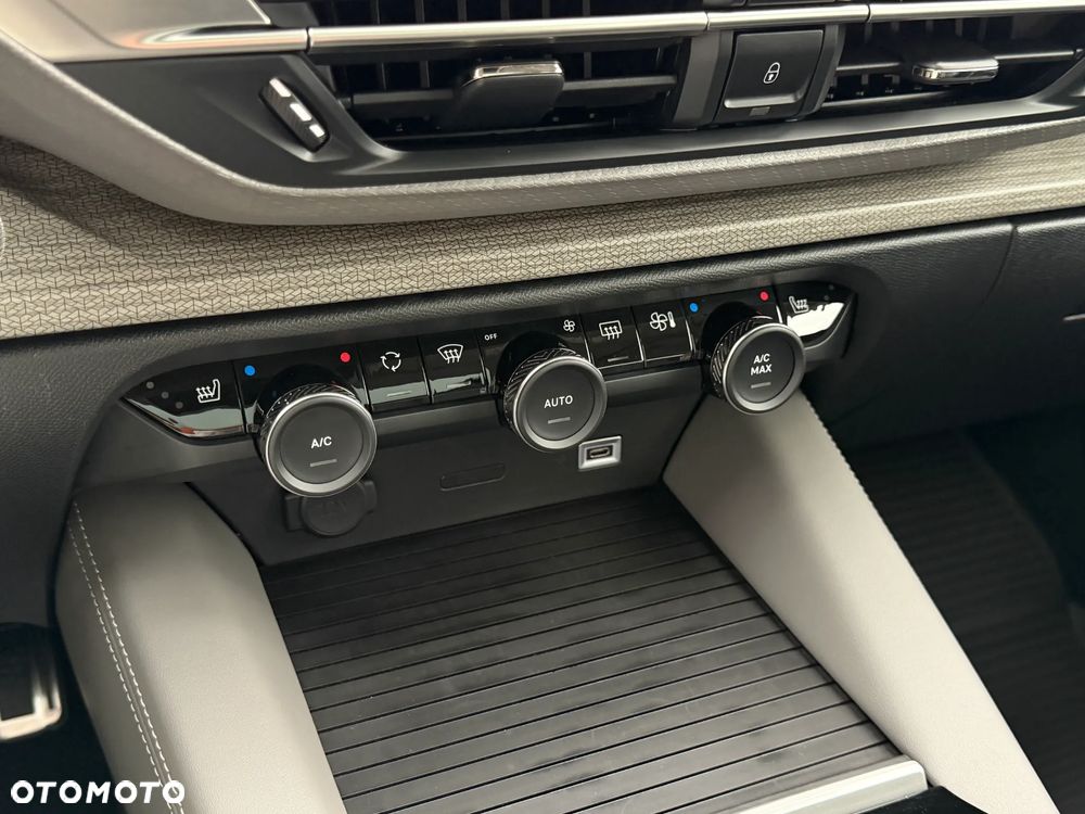 Citroën C5X 1.6 PHEV 180 Feel Pack EAT8 - 36