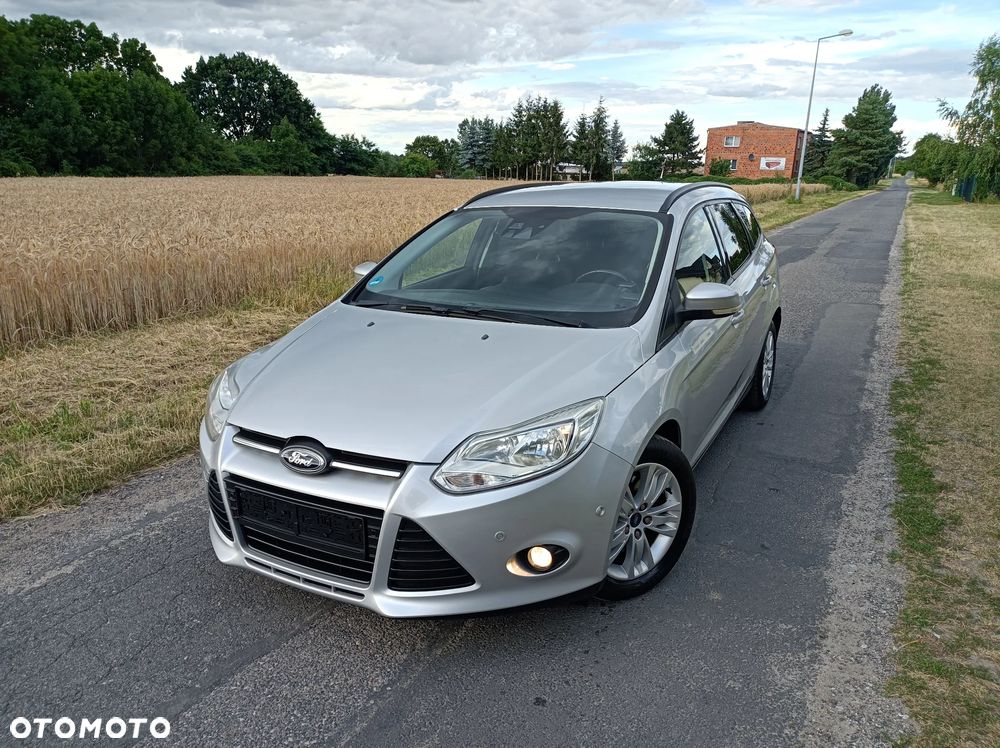 Ford Focus 1.6 TDCi DPF SYNC Edition - 24