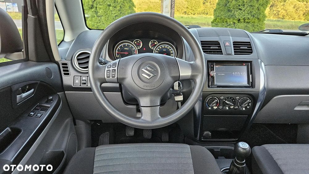 Suzuki SX4 1.6 VVT 4x4 Style - 21