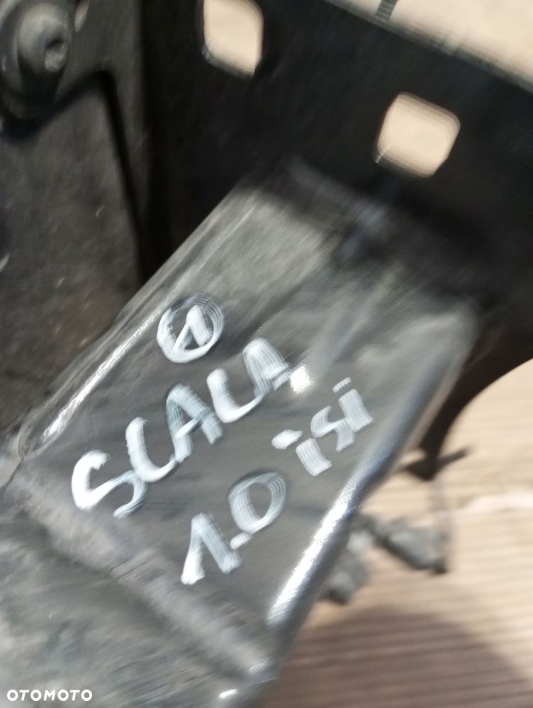 Pas przedni chłodnice SKODA SCALA 1,0TSI - 8
