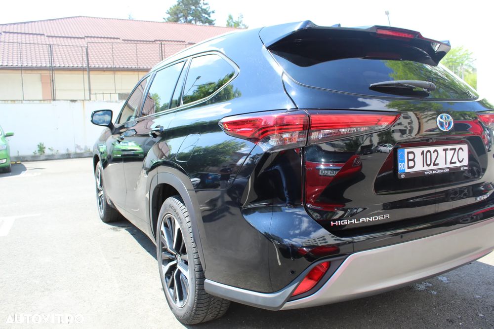 Toyota Highlander 2.5 L Dynamic Force 248CP Luxury Pearly - 8