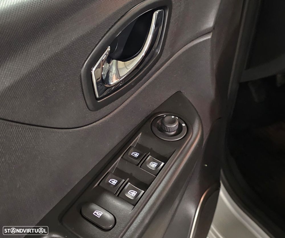 Renault Captur ENERGY dCi 90 S&S Life - 8