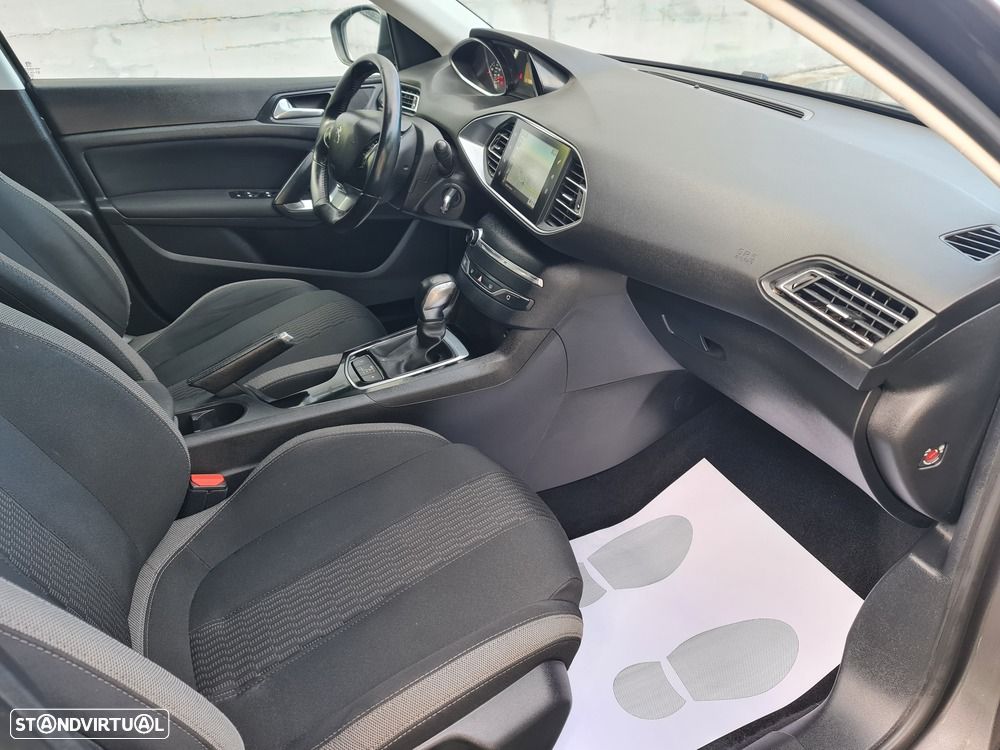 Peugeot 308 SW BlueHDi 120 EAT6 Stop & Start Allure - 9