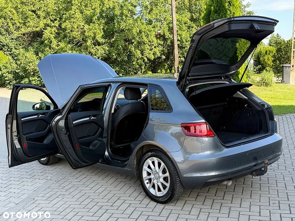 Audi A3 Sportback 1.6 TDI S line Sportpaket - 37