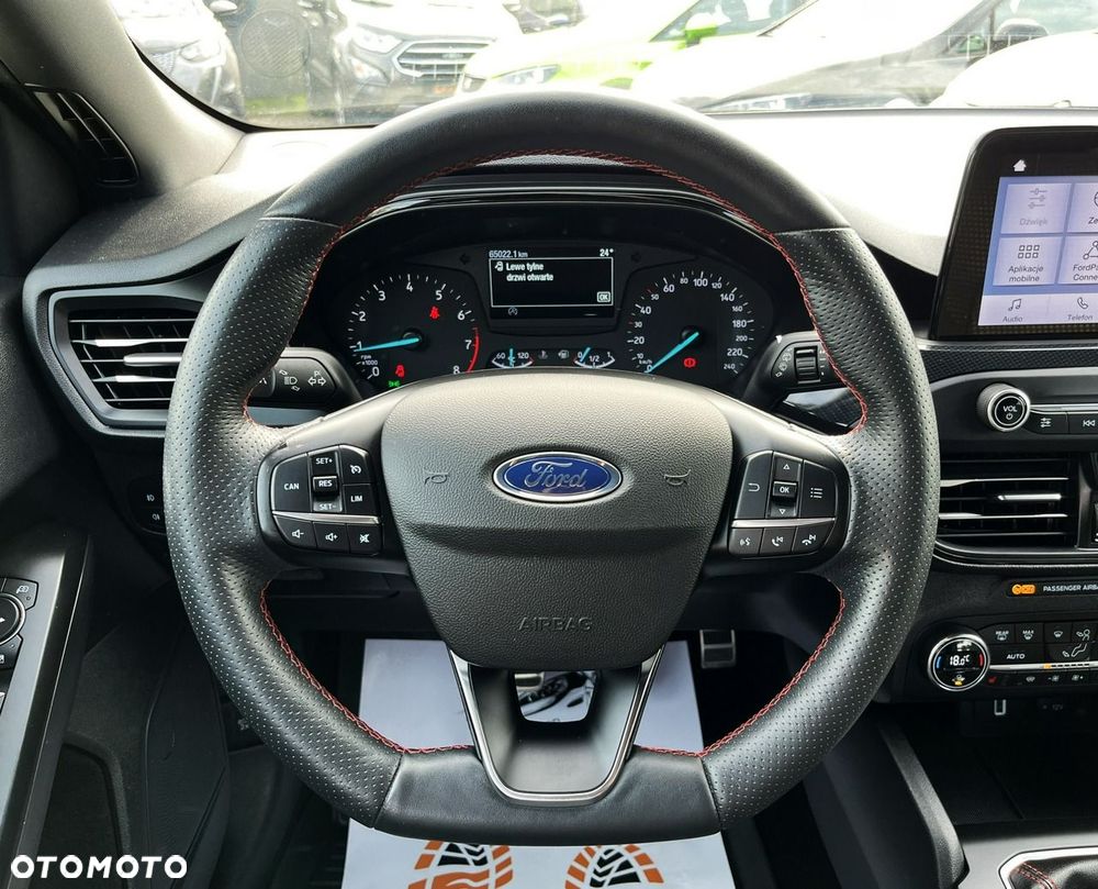 Ford Focus 1.0 EcoBoost ST-Line Business - 12