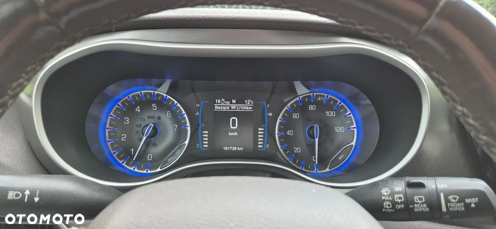 Chrysler Pacifica - 19
