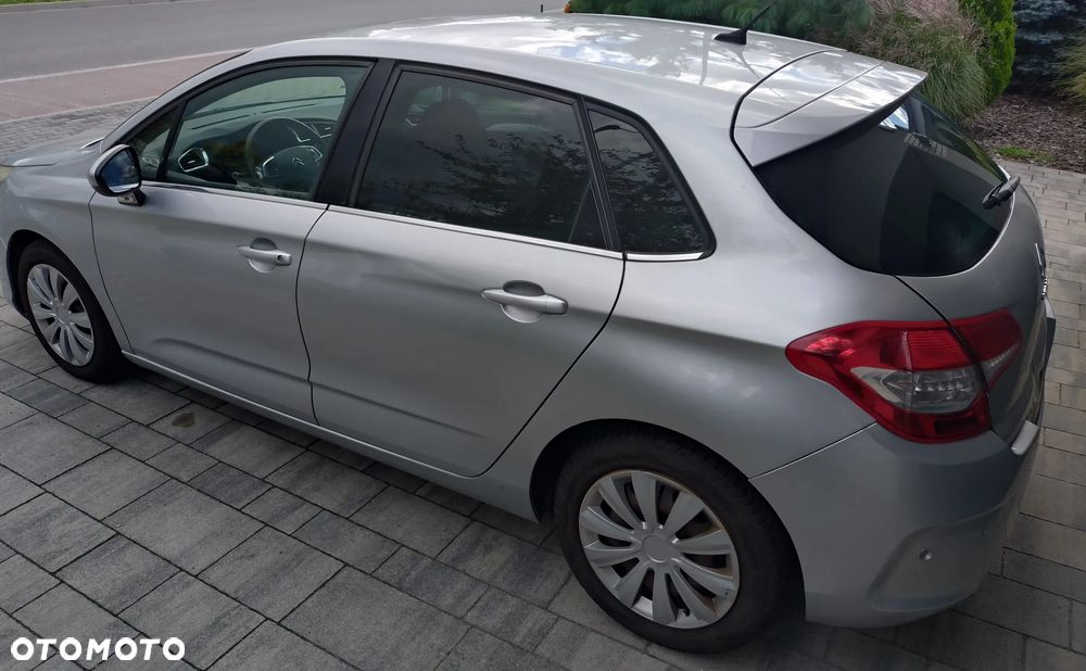 Citroen C4 2011 photo 3