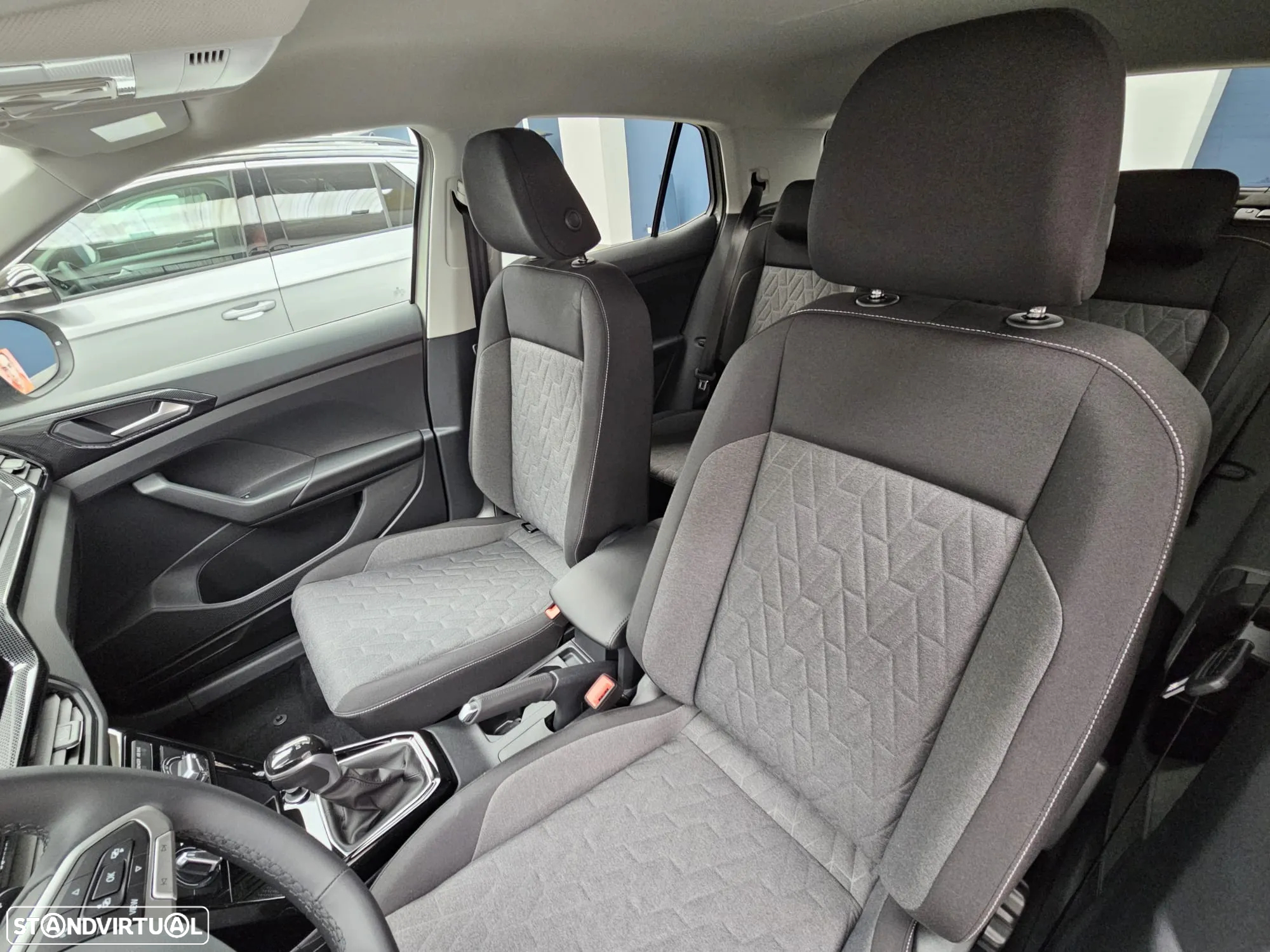 VW T-Cross 1.0 TSI Urban DSG - 4