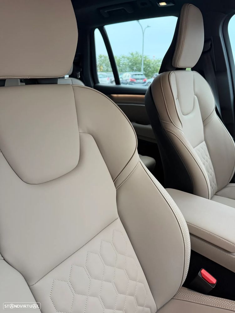 Volvo XC 90 2.0 T8 PHEV Plus Dark AWD - 22