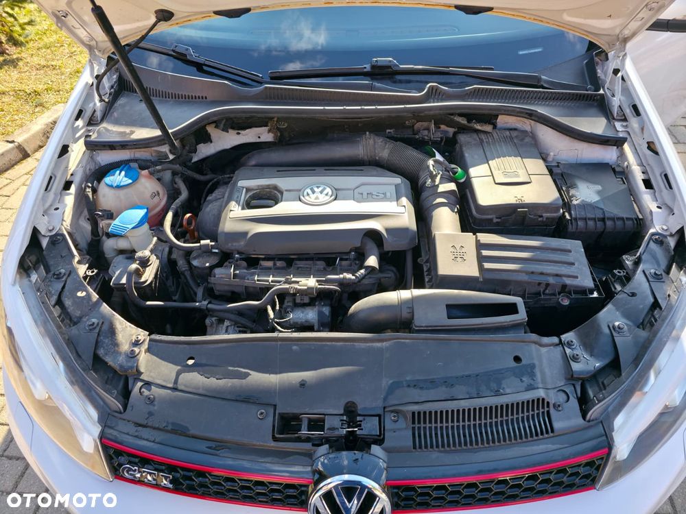 Volkswagen Golf 2.0 GTI - 16