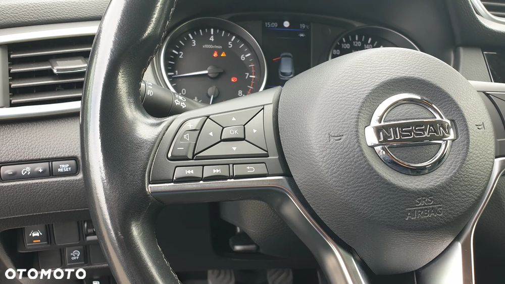 Nissan Qashqai 1.3 DIG-T N-Connecta EU6d - 22