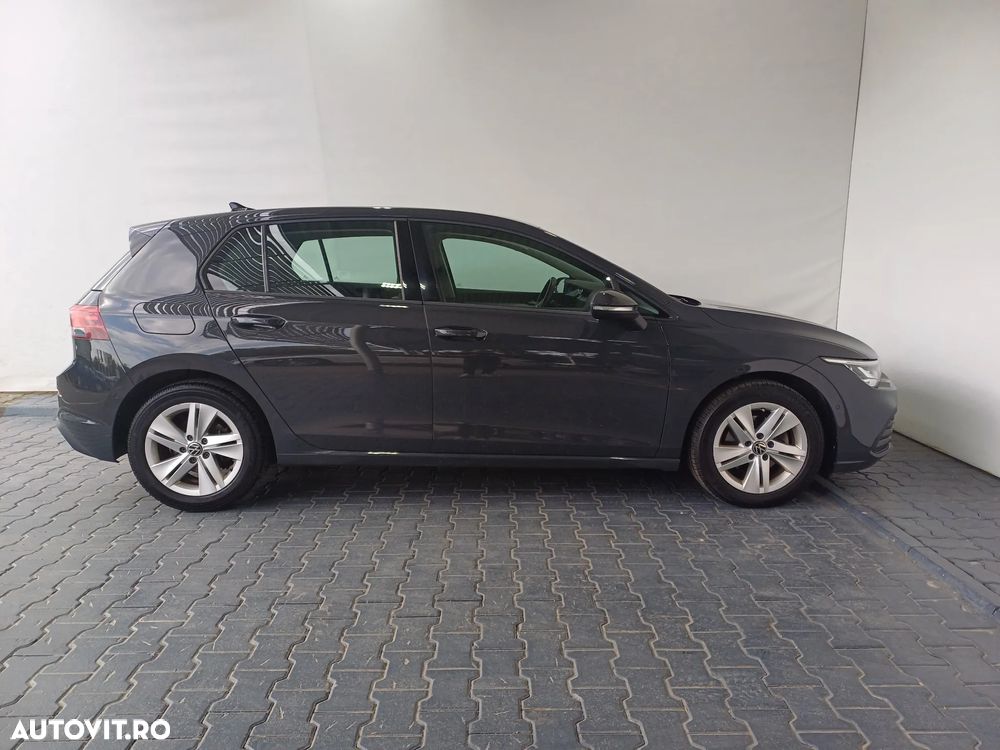 Volkswagen Golf 1.5 eTSI ACT DSG MHEV Life - 33