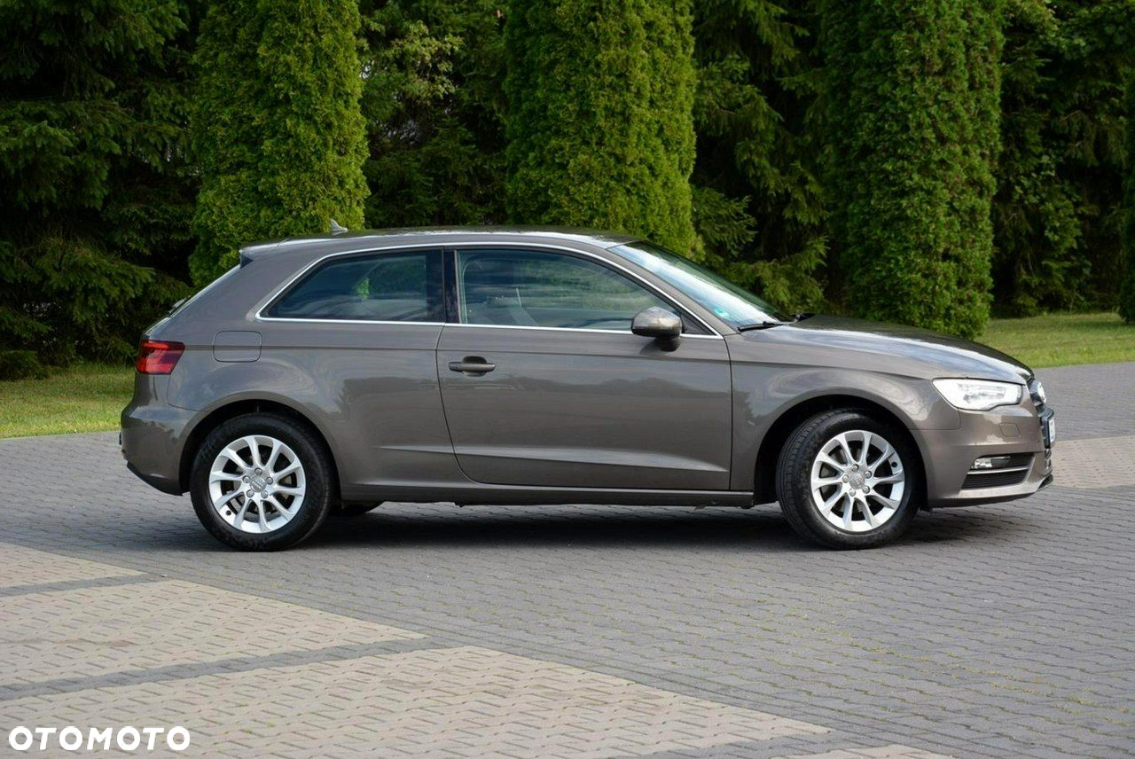 Audi A3 1.6 TDI Ambiente - 12