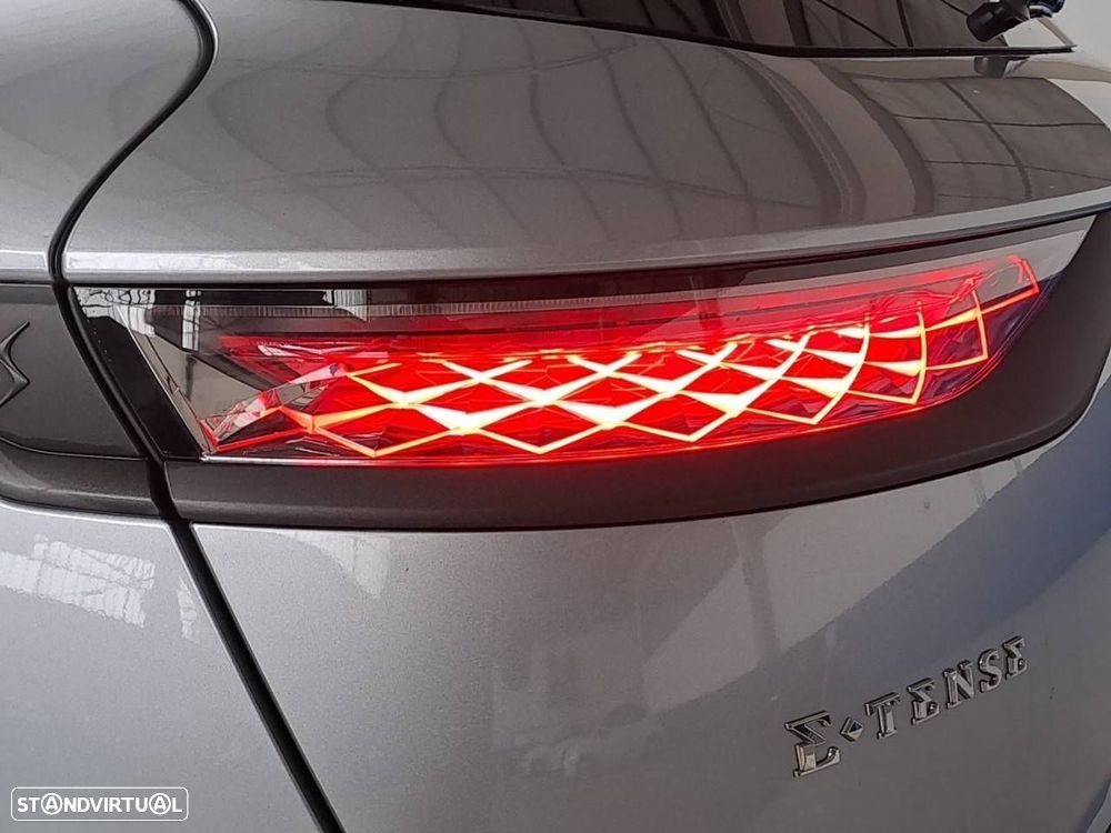 DS DS7 E-Tense Performance Line+ EAT8 - 26