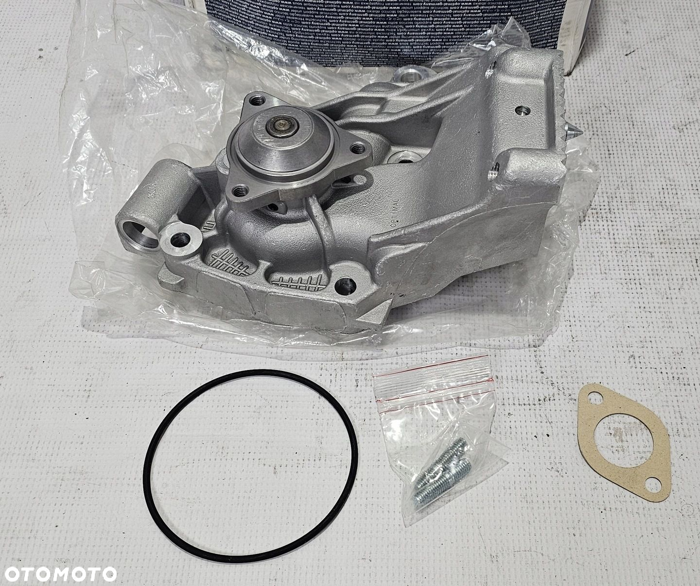 NOWA POMPA WODY RENAULT MASTER II / OPEL MOVANO A 2.5 DIESEL - AQ-1579 - 2
