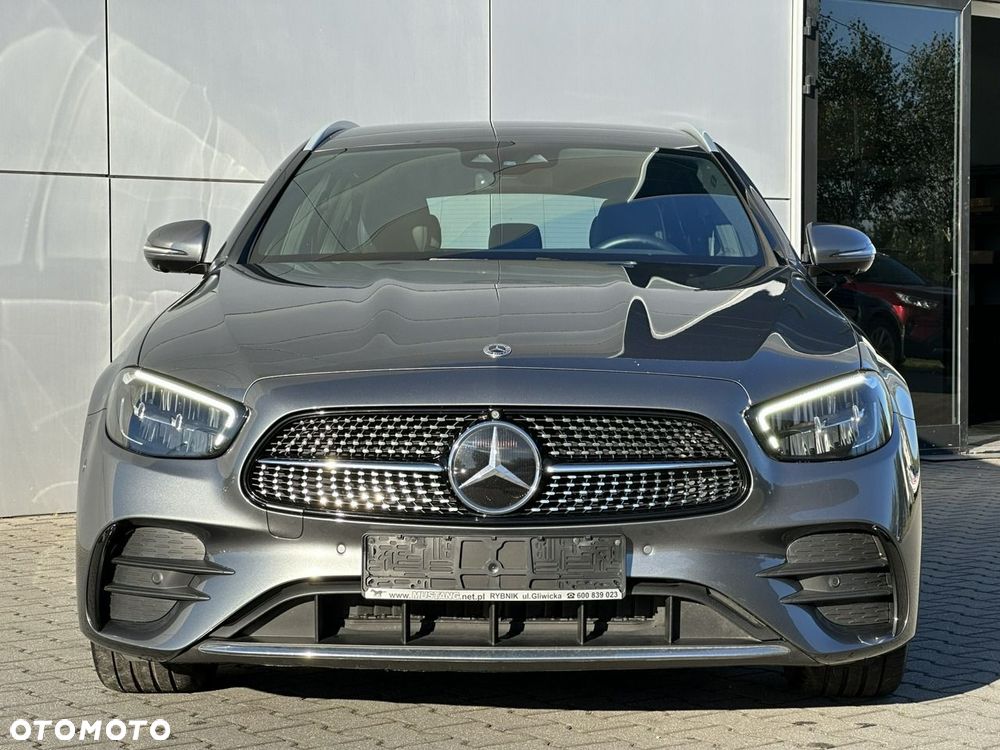 Mercedes-Benz Klasa E 300 de AMG - 5