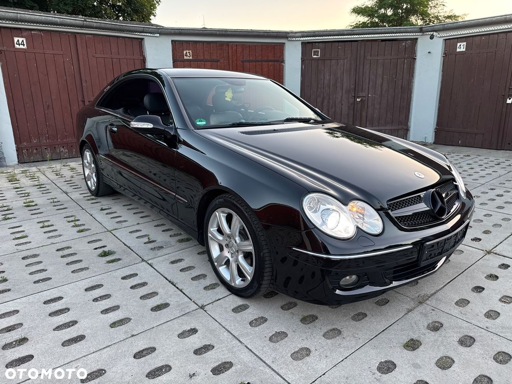 Mercedes-Benz CLK - 4