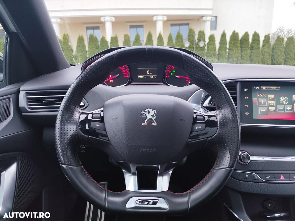 Peugeot 308 GT 1.6 THP - 11
