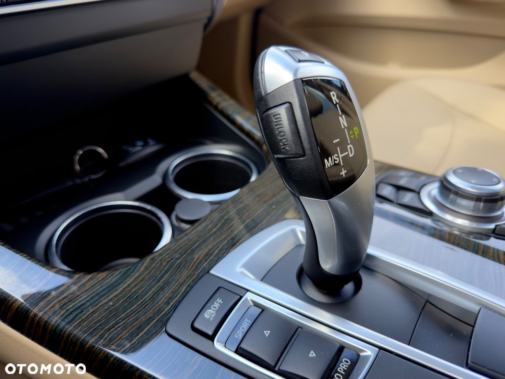 BMW X3 xDrive20d - 24