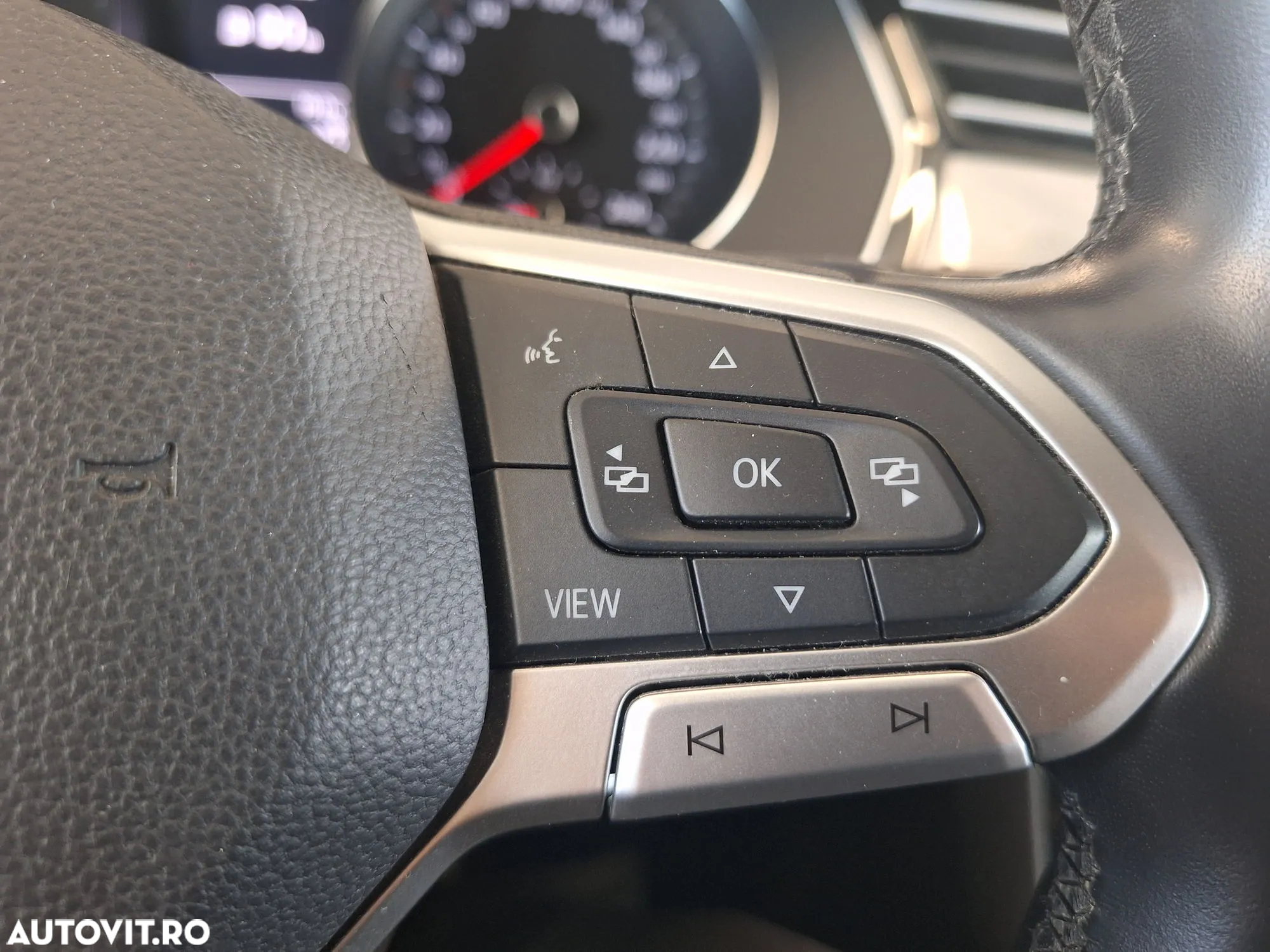 Volkswagen Passat - 20
