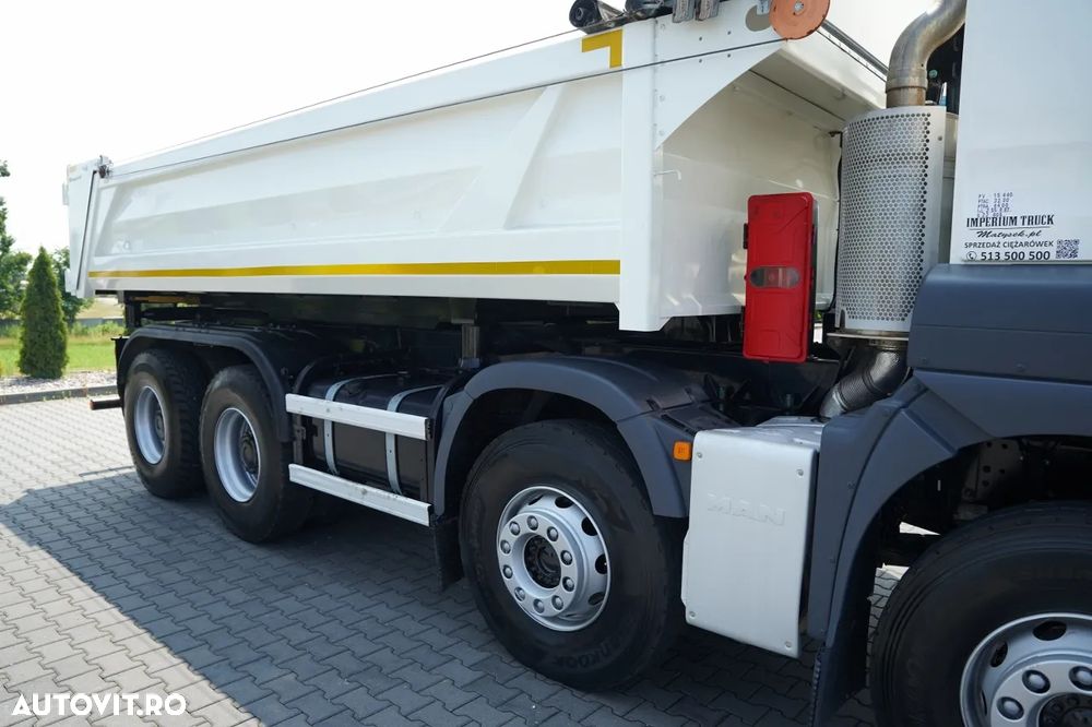 MAN TGS 35.500 / 8X4 / BASCULATOR CU 2 LATE / HIDROCLAPĂ / HIDROCLAPĂ BORDMATIC / PERDĂ ELECTRICĂ / AUTOMATĂ / EURO 6 - 22