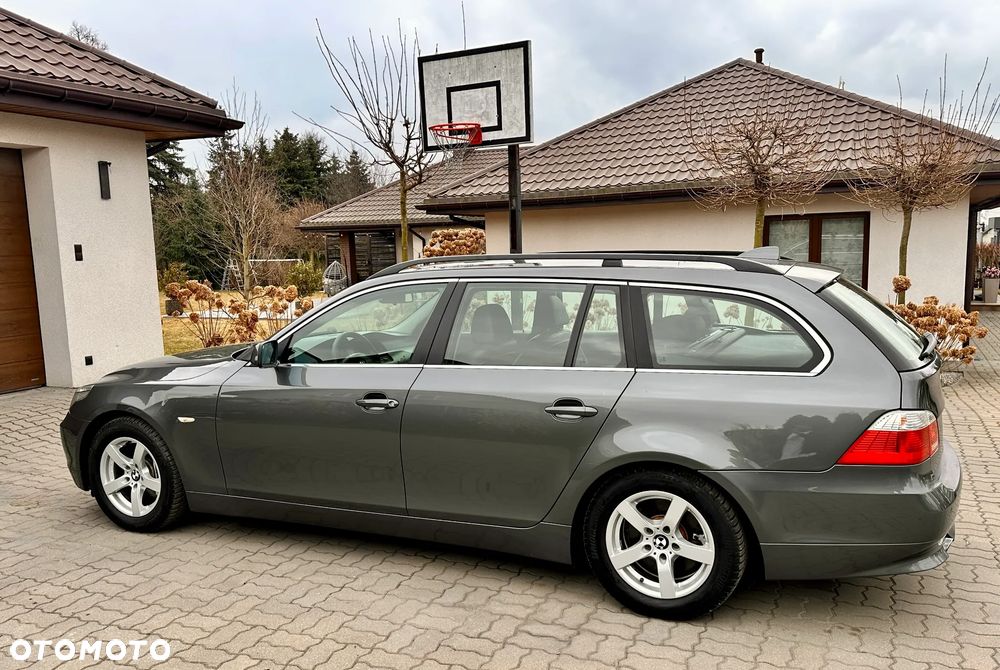 BMW Seria 5 523i - 8