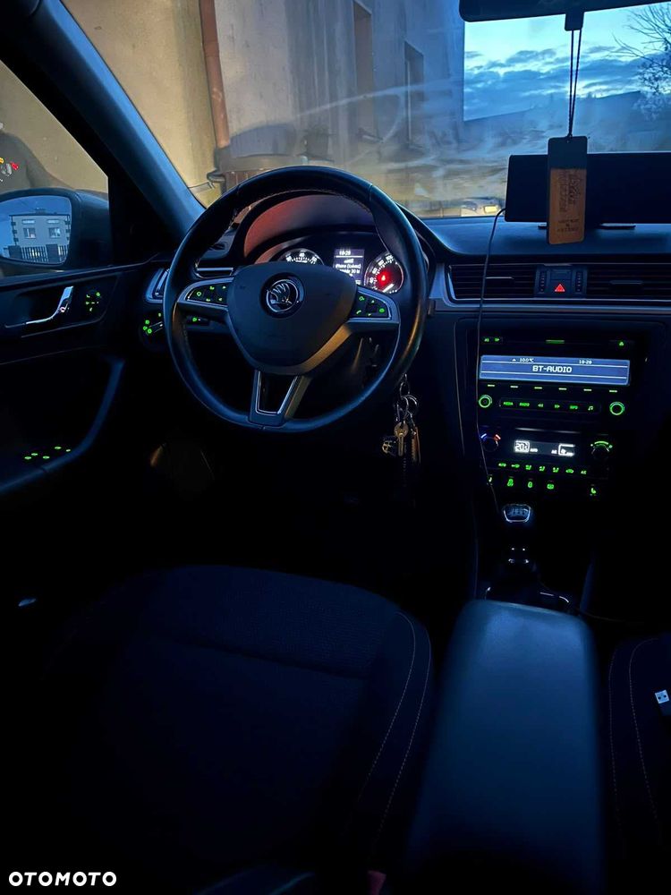 Skoda RAPID - 13