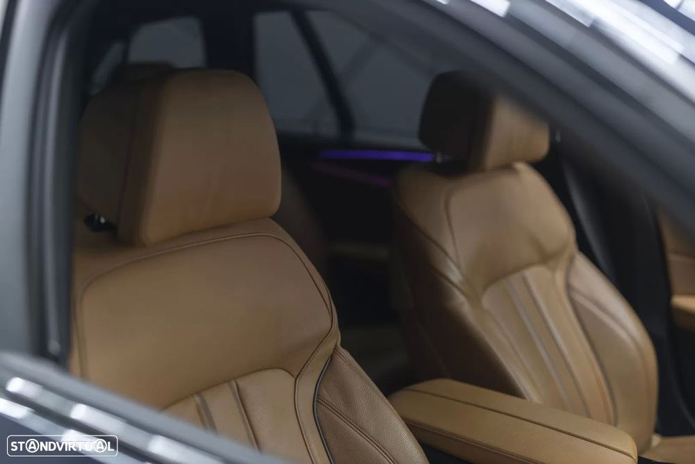 BMW 530 e xDrive Aut. - 30