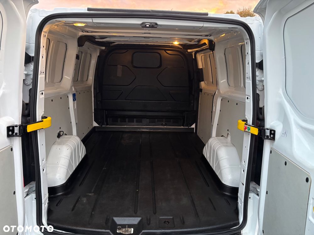 Ford Transit Custom - 13