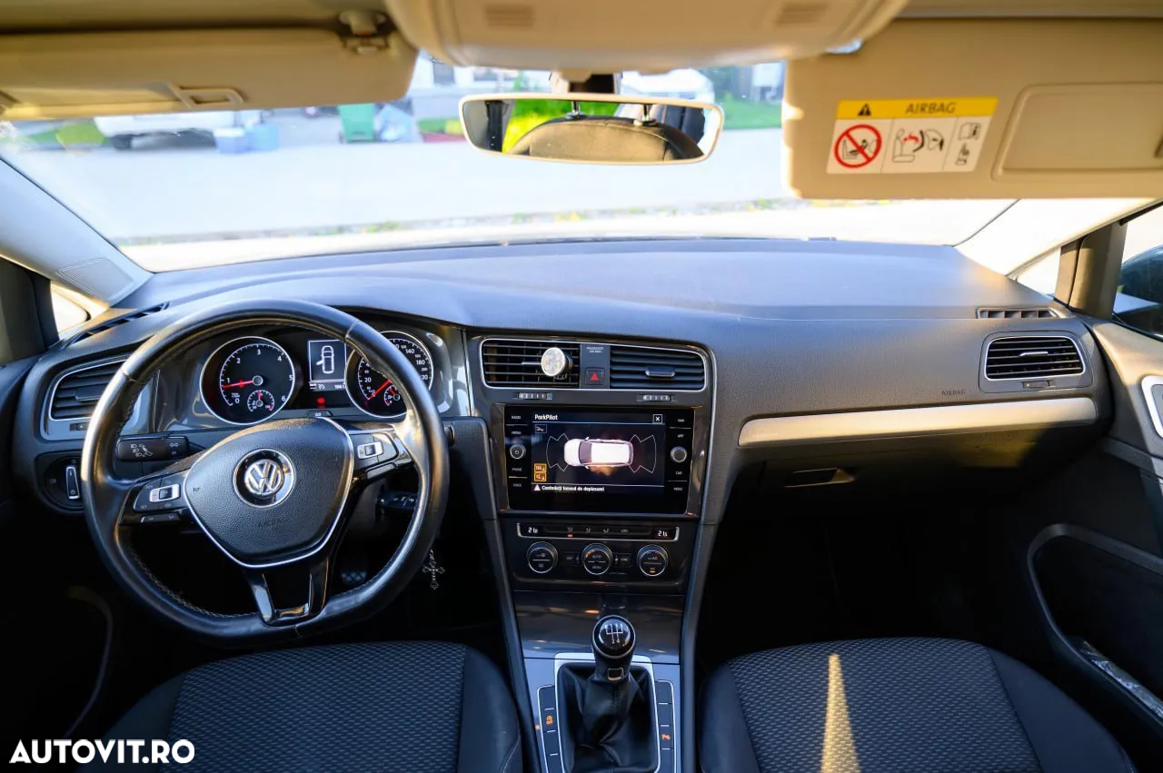 Volkswagen Golf 1.6 TDI Highline - 5