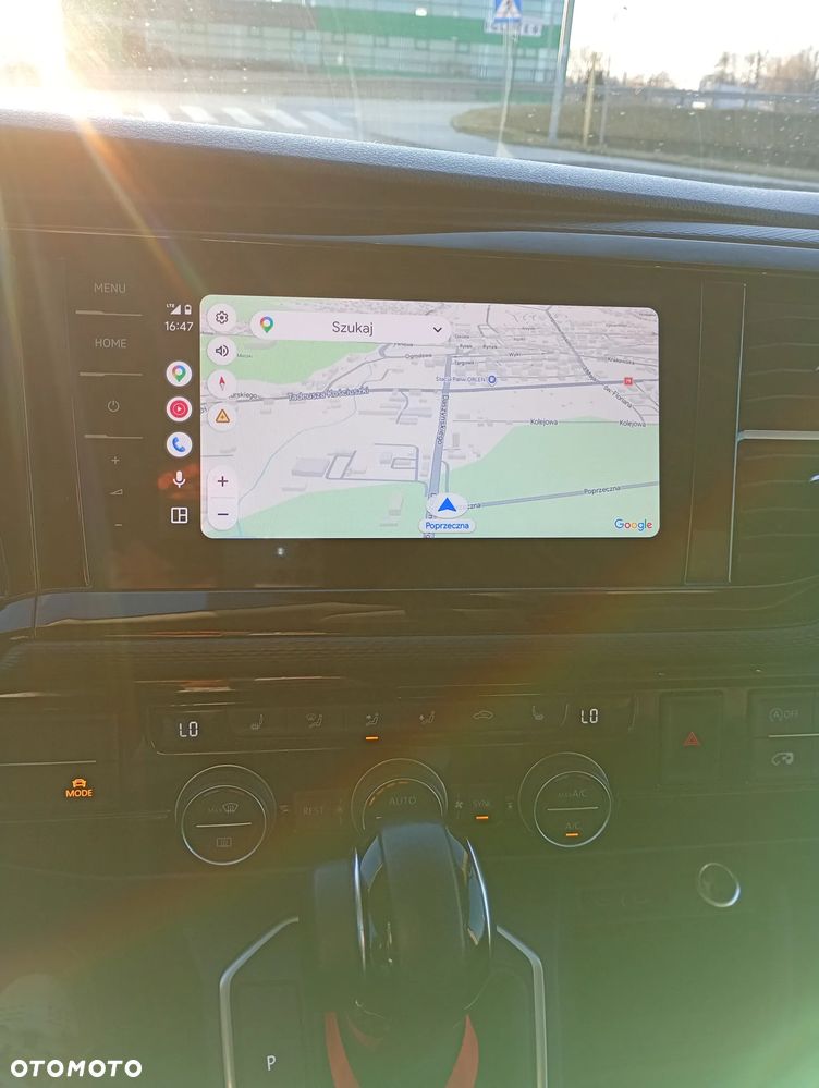 Volkswagen Multivan - 16