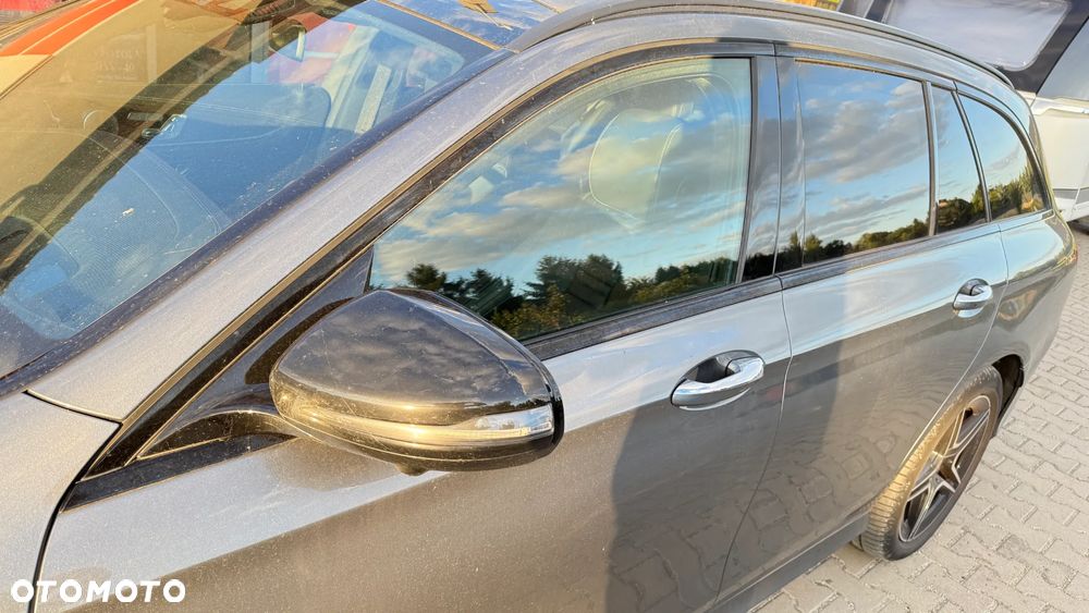 Mercedes-Benz Klasa E 300 de 4Matic 9G-TRONIC AMG Line - 12