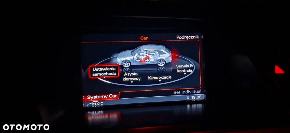 Audi A4 Avant 2.0 TDI Quattro Line - 38