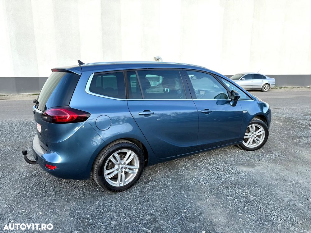 Opel Zafira 2.0 CDTI ECOTEC Cosmo - 18