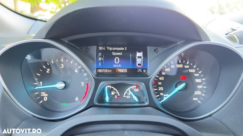 Ford Kuga 2.0 TDCi 4WD Powershift ST-Line - 18