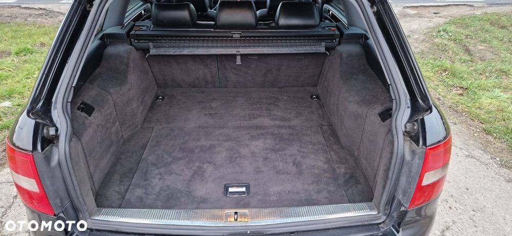 Audi A6 Avant 2.8 30V Quattro - 9