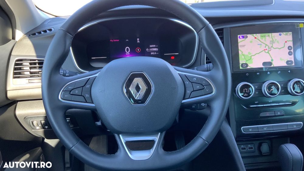 Renault Megane TCe 140 EDC GPF Zen - 11
