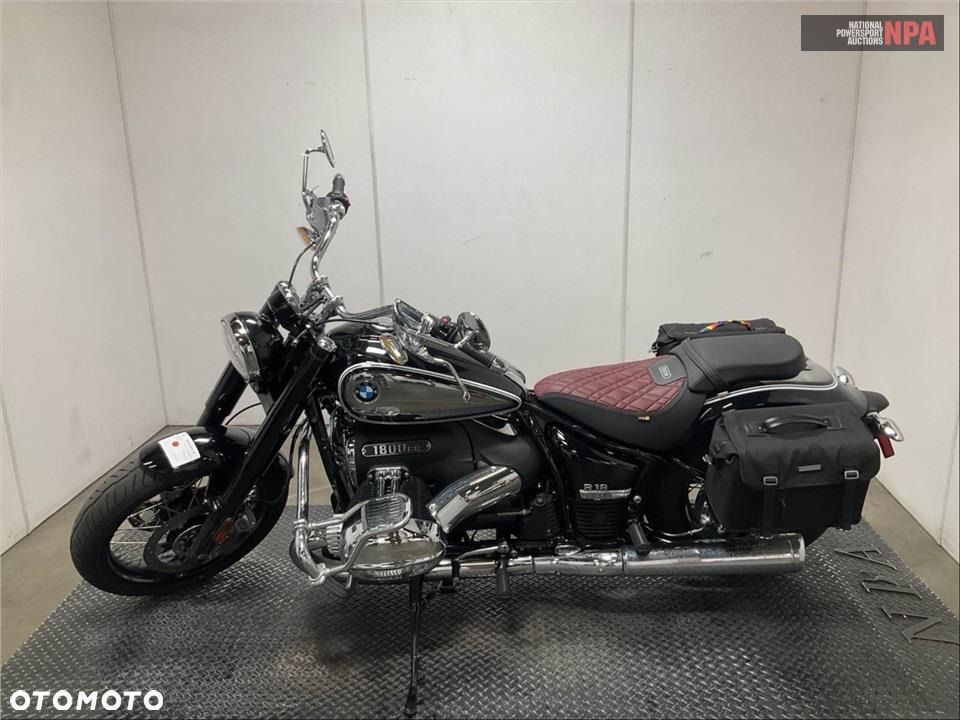 BMW R - 1