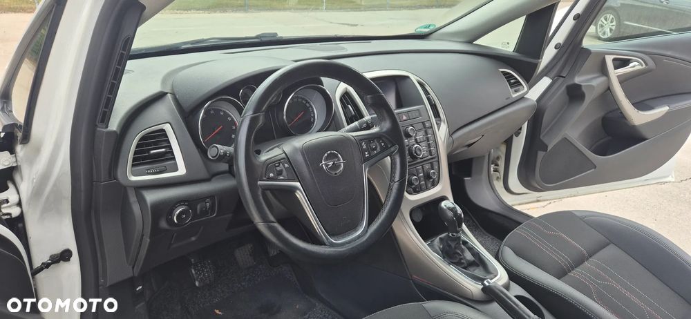 Opel Astra - 10