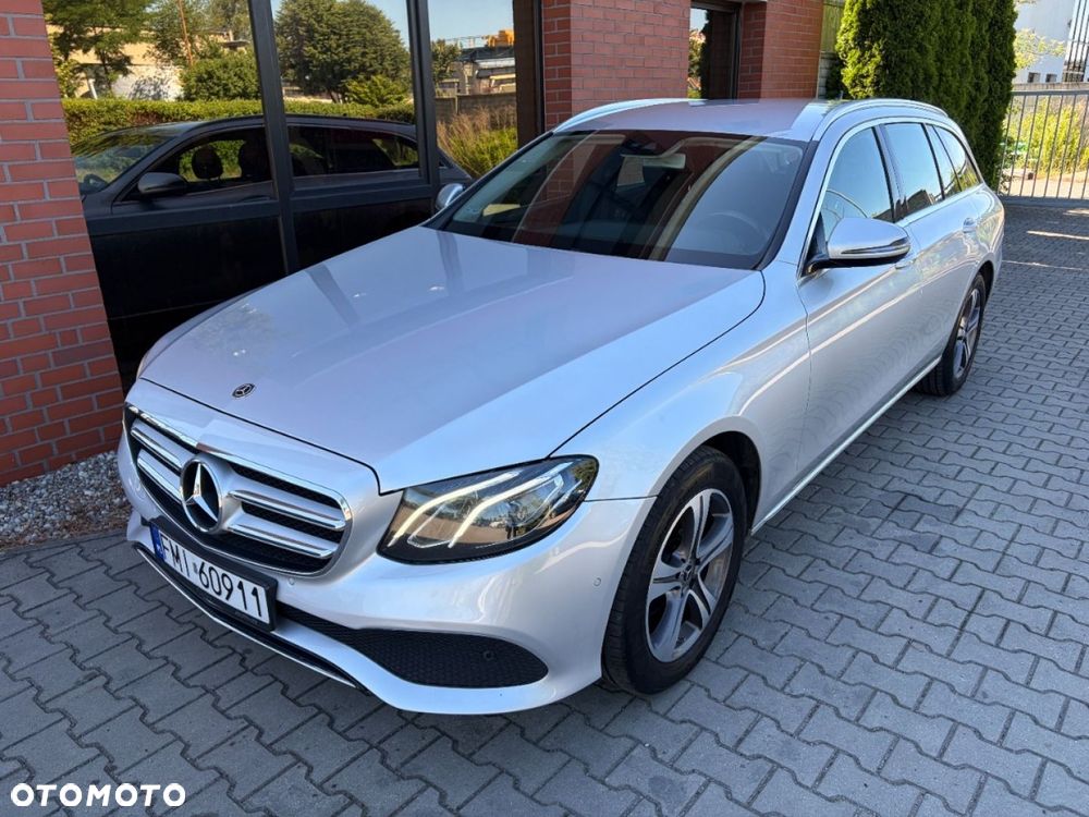 Mercedes-Benz Klasa E 220 d 9G-TRONIC Exclusive - 1